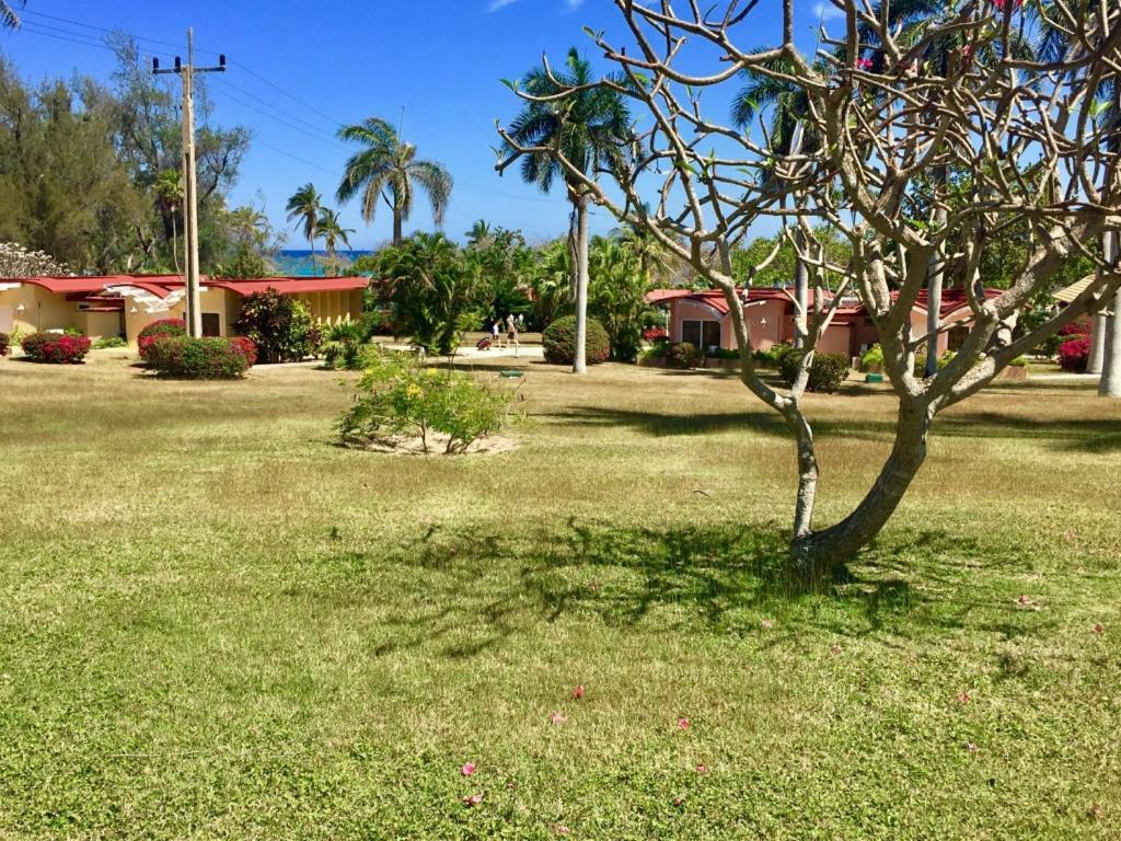 Hotel Villa Tropico Playa Jibacoa Exterior photo