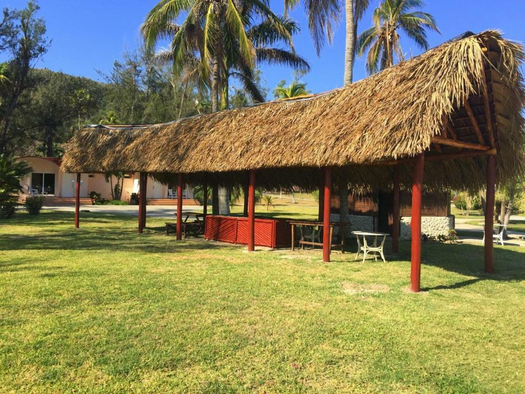 Hotel Villa Tropico Playa Jibacoa Exterior photo