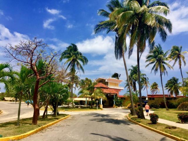 Hotel Villa Tropico Playa Jibacoa Exterior photo